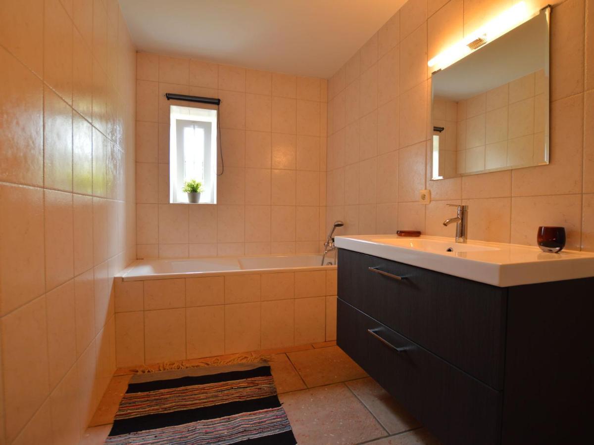 Leuk Huis Met Zwembad Holiday home